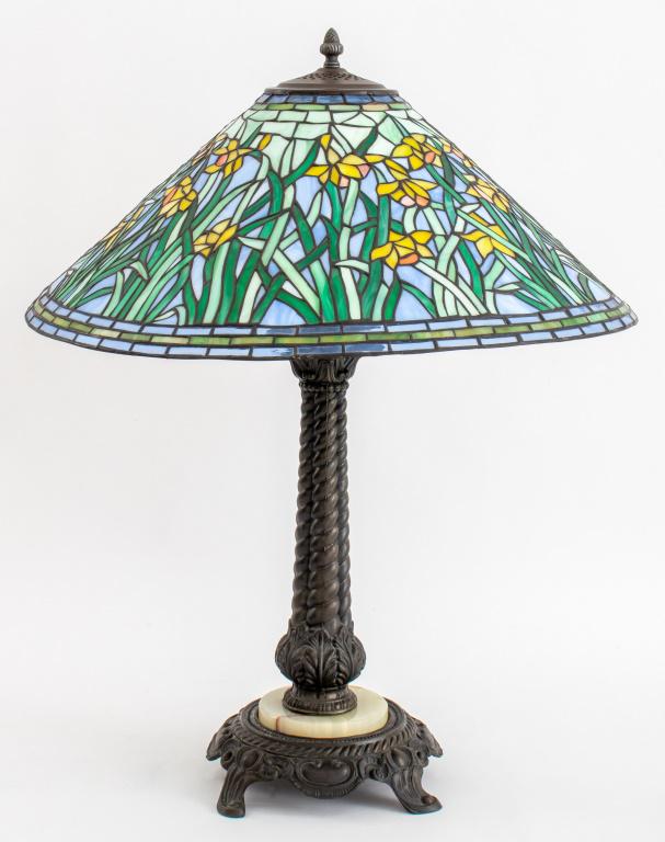 Tiffany Studios Manner Daffodil Table Lamp (1 of 12)
