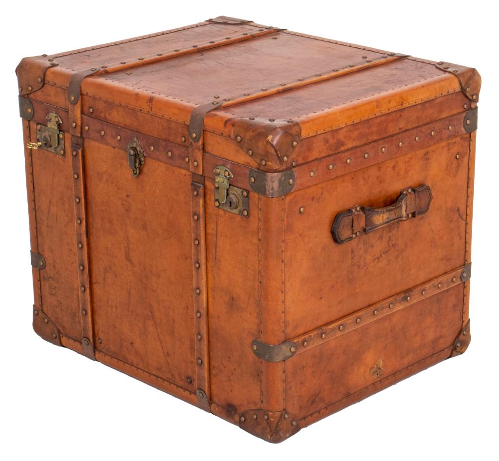Vintage American Saddle Leather Trunk, 20th C (1 of 12)