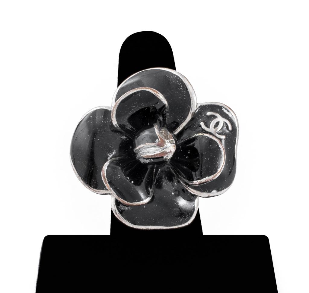 Chanel Runway Camellia Flower Ring, Spring 2008 (1 of 9)