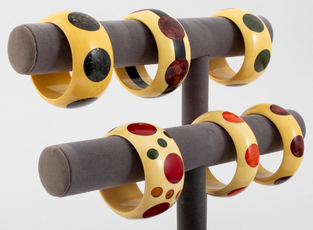 Vintage Bakelite Polka Dot Bangle Bracelets, 6 (1 of 8)