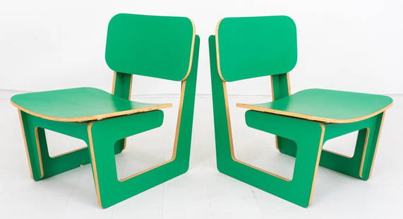 Juan Pablo Quintero Modern Side Chairs, Pr: Pair of Juan Pablo Quintero (b. 1966) for Arre Design Agency sculptural modern design side chairs in green varnished plywood. 27" H x 20.75" W x 27" D; seat: 13.5" H. Provenance: Property from the Est