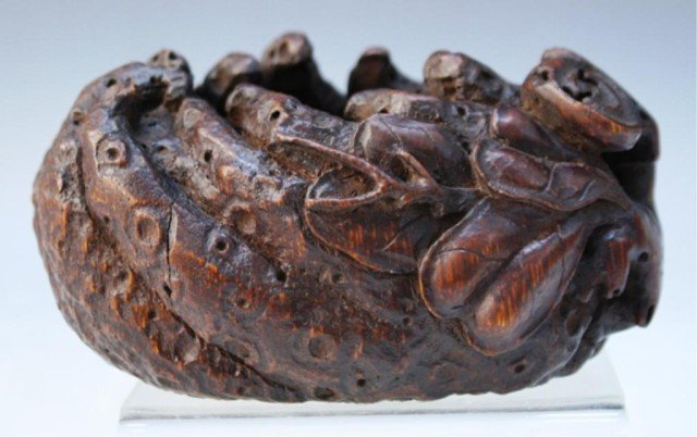 Bamboo Brush Washer in Shape of Buddha Hand: Carved bamboo brush washer in the shape of Buddha hand with leaf detail, China; unmarked. Dimensions: 6" L x 4" W x 3" D