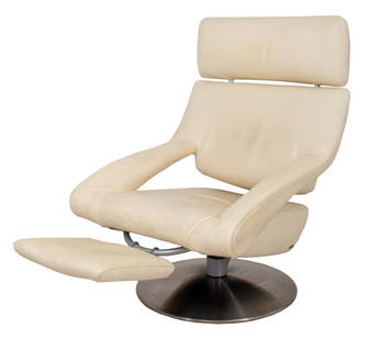 de Sede DS-255 Reclining Lounge Chair: de Sede DS-255 Swiss Modern reclining lounge chair upholstered in off-white leather atop a round silver-tone metal base, marked. 43" H x 31" W x 33" D; seat: 17" H. Provenance: From a 631 1st Avenue e