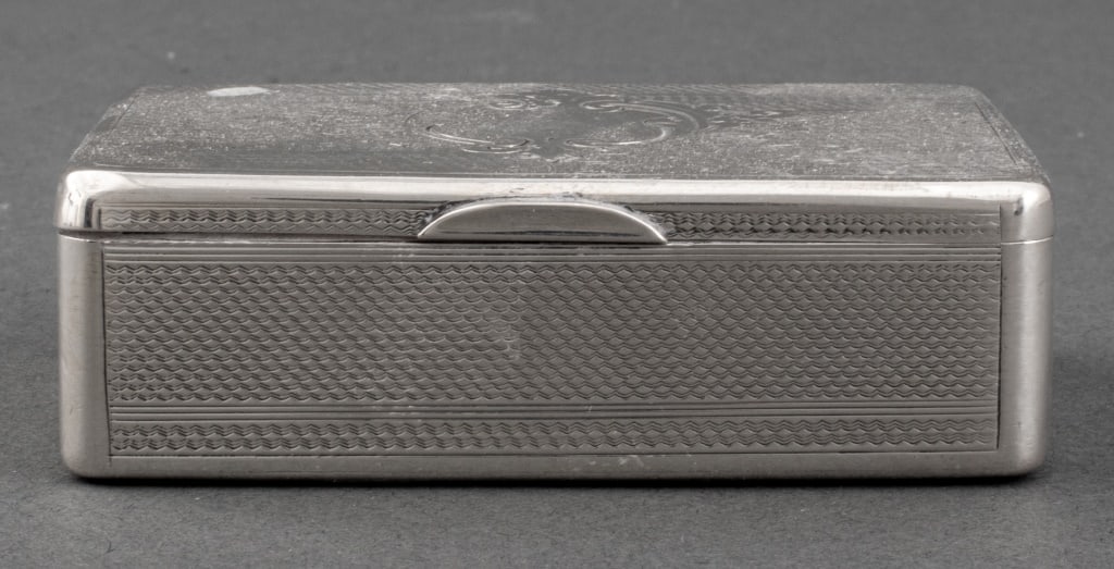 Russian Silver Engine-Turned Snuff Box, Moscow (1 of 8)