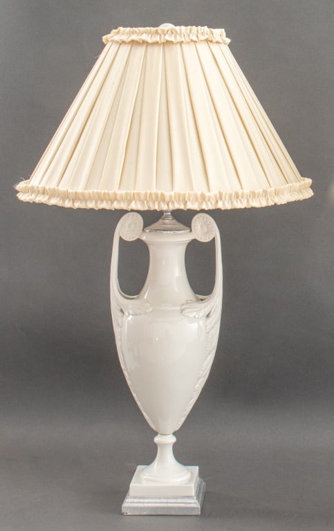 Neoclassical Taste White Porcelain Lamp (1 of 14)