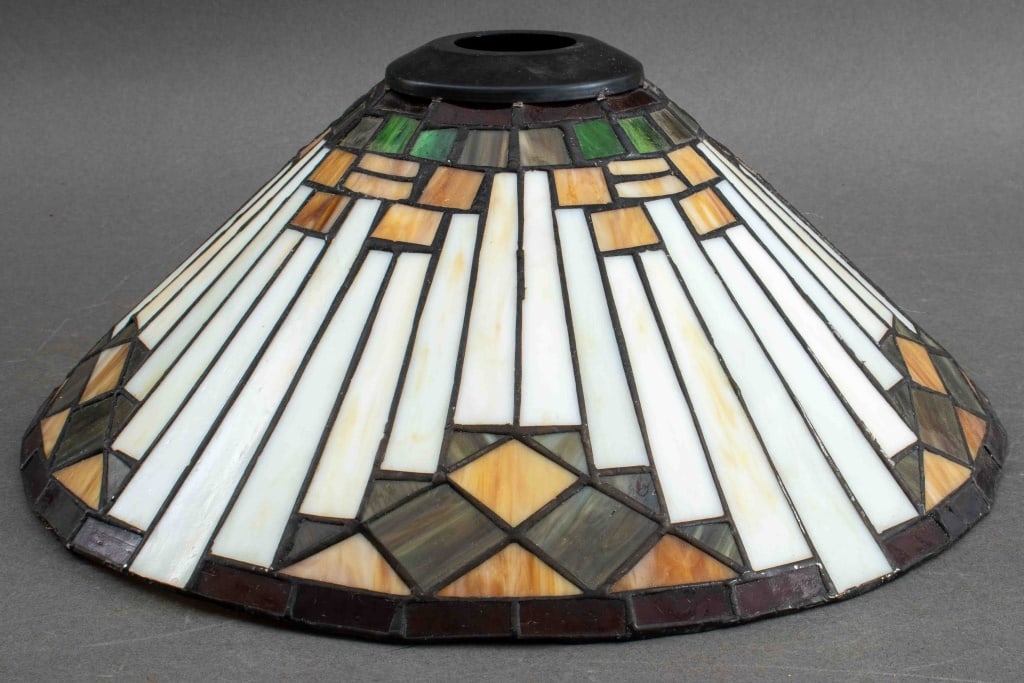 Arts and Crafts Style Stained Glass Shade (1 of 6)