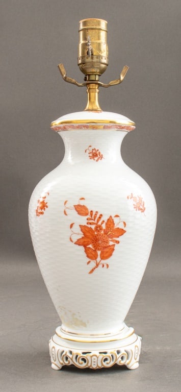 Herend Porcelain "Chinese Bouquet"  Lamp (1 of 10)