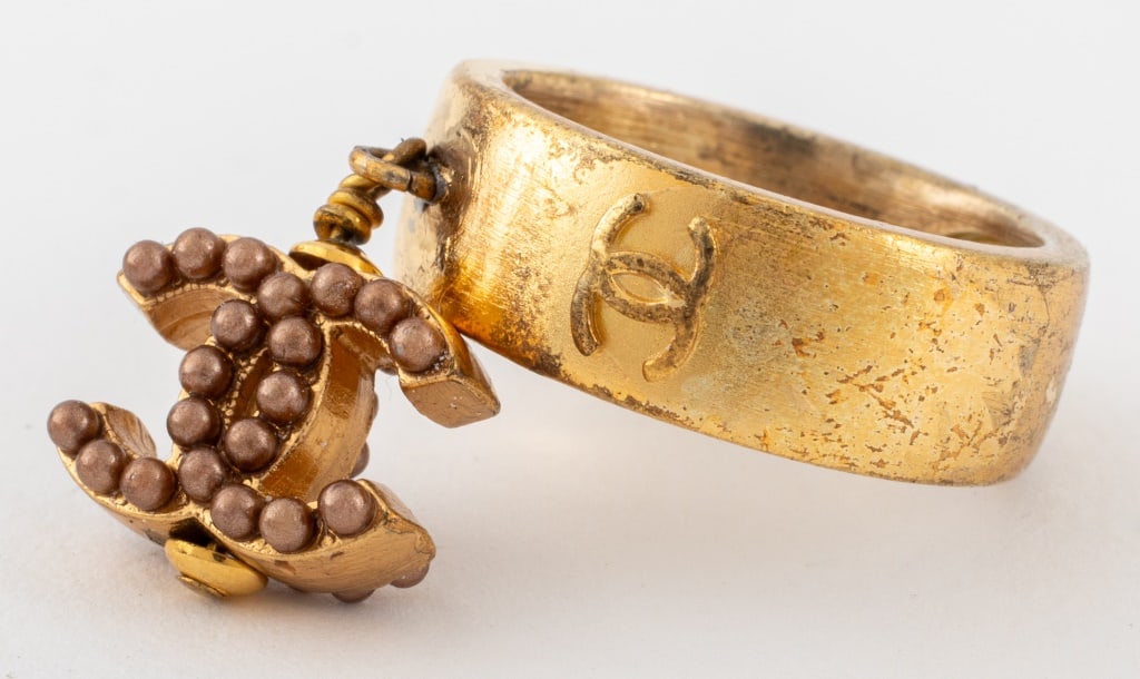 Chanel Runway Gold-Tone Ring, Fall 2002 (1 of 7)