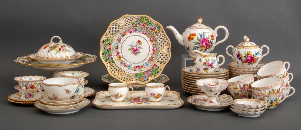 Royal Dresden Assembled Part Dessert Service (1 of 17)