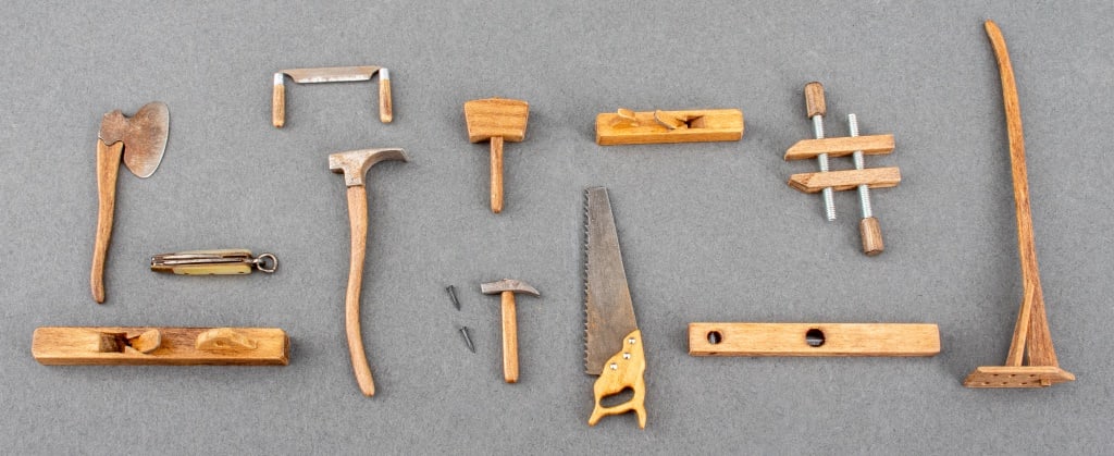 Miniature Dollhouse Tools, 13 Pieces (1 of 18)