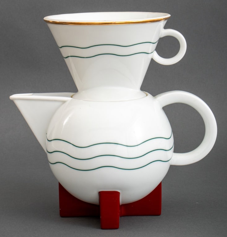 Michael Graves LIttle Dripper Coffee Pot, ca.1987 (1 of 11)
