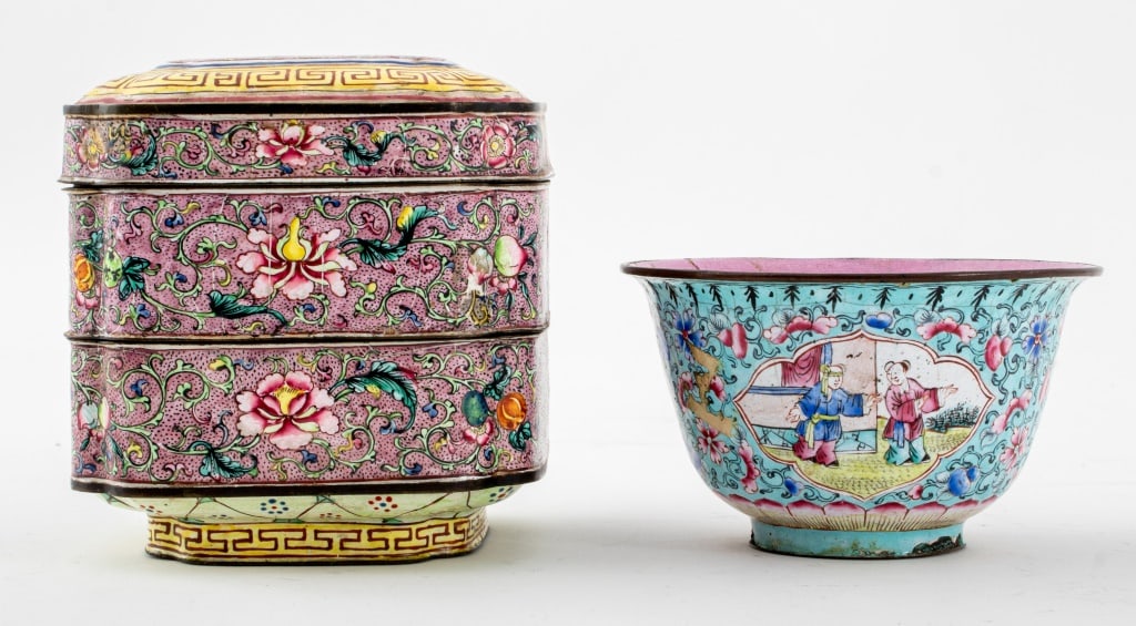 Chinese Qing Dynasty Enameled Table Pieces, 2 (1 of 17)