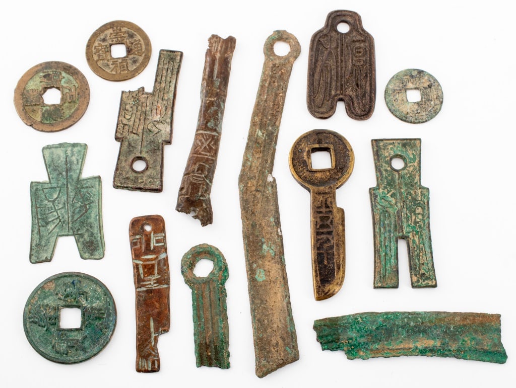 Chinese Bronze Keys & Coins, 14 Pieces Auction