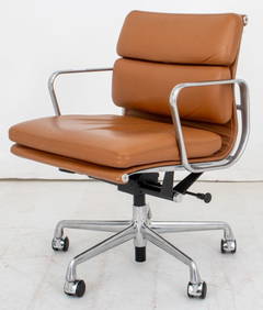 Eames for Herman Miller Executive Soft Pad Chair (1 of 10)
