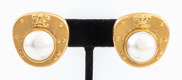 14K Yellow Gold Mabe Pearl Earrings