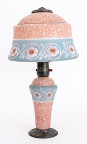 H.G. McFaddin & Co. Bellova Art Glass Lamp