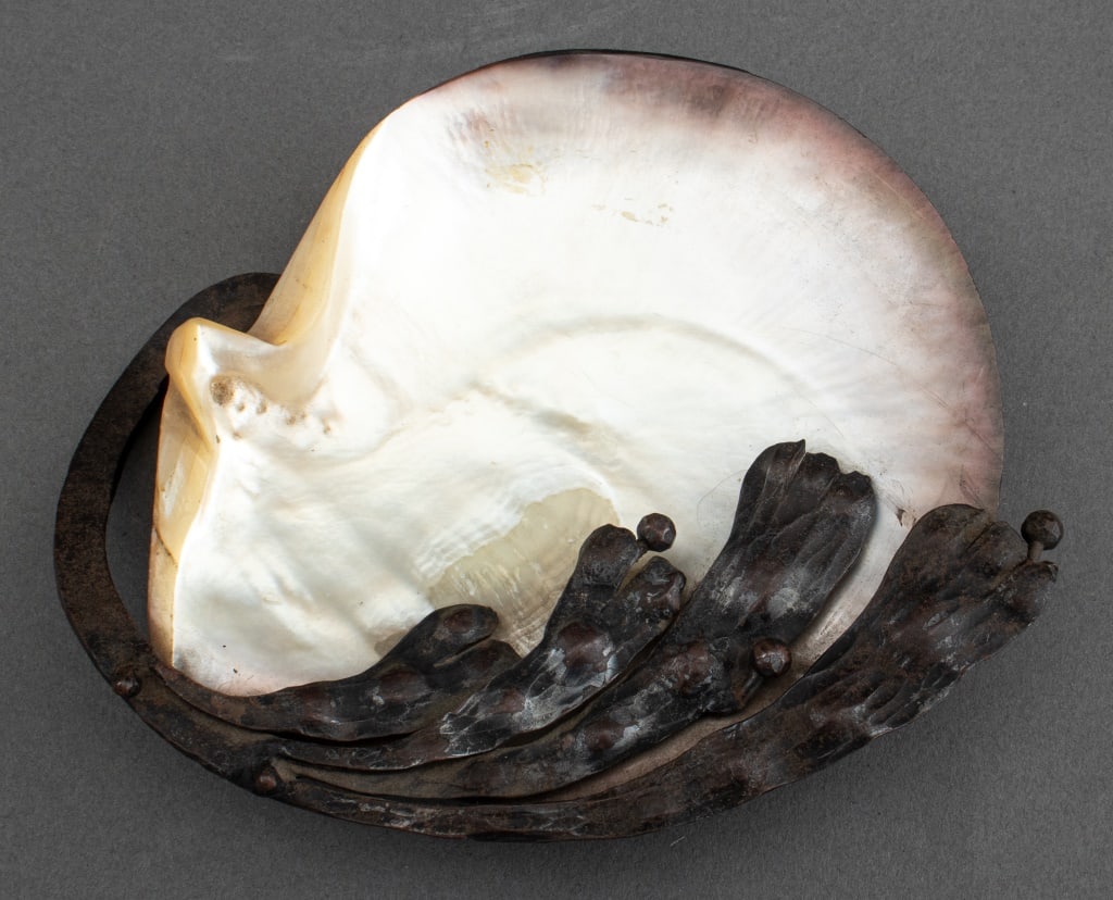 Arts & Crafts Wrought Iron Mother-of-Pearl Dish: Arts & Crafts Wrought Iron Mother-of-Pearl Dish, circa first half 20th century, marked "5" to underside. 1.5" H x 7.5" W x 6.5" D. Provenance: From a Manhattan collector. Keywords: Art Nouveau, Vide P