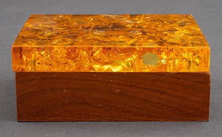 Solarstein Shatterline Covered Teak Table Box (1 of 8)