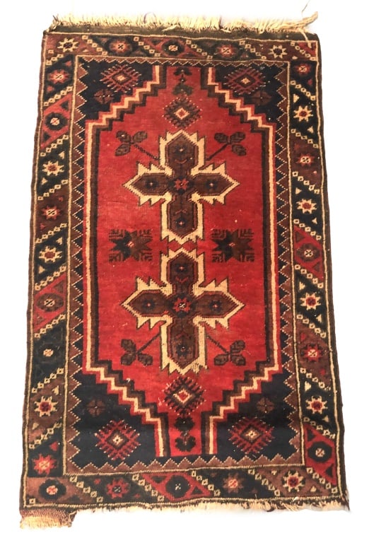 Antique Prayer Rug, 4' x 2' (1 of 4)