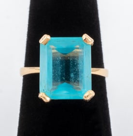 14K Yellow Gold Blue Topaz Ring