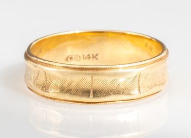 14K Yellow Gold Wedding Band