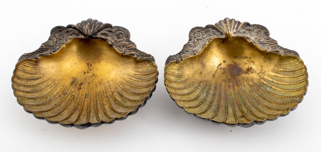 Silvered Bronze Shell Form Trinket Dishes, Pair (1 of 6)