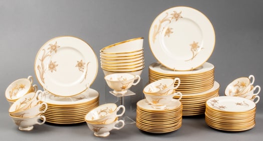 Lenox "Daybreak" Porcelain Dinner Service, 75 Pcs.