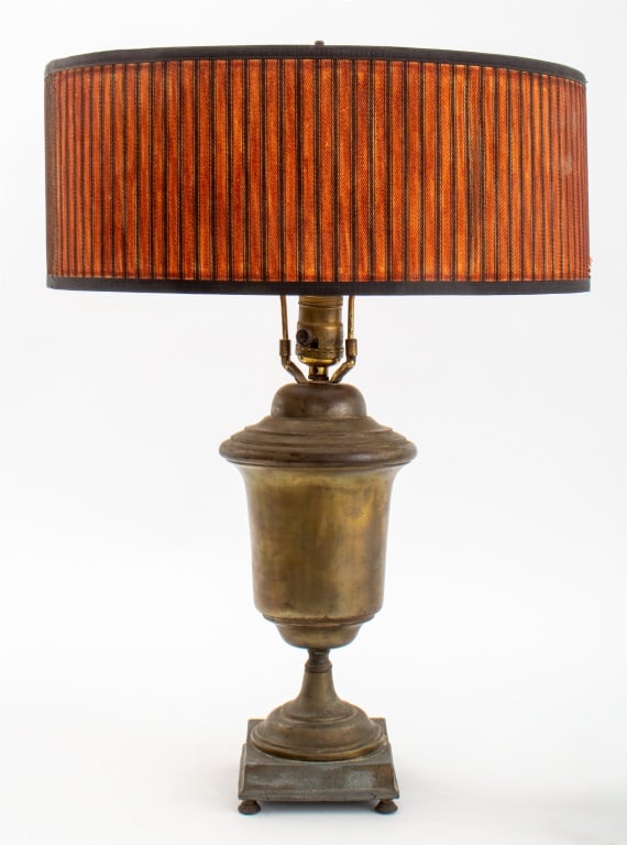Chapman Style Brass Urn Form Table Lamp (1 of 9)