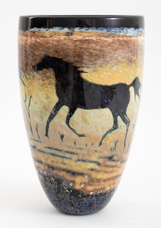 Paul Bendzunas Horse Motif Studio Art Glass Vase (1 of 7)