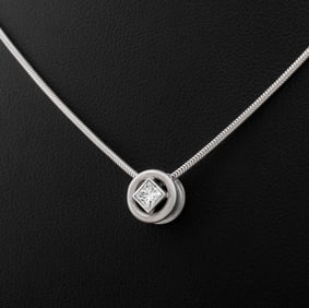 Platinum Diamond Solitaire Pendant Necklace