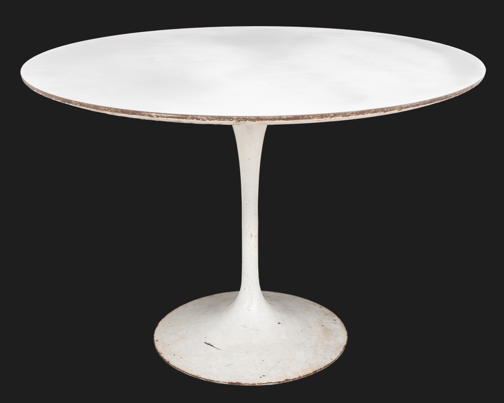 Eero Saarenin for Knoll "Tulip" Dining table (1 of 6)