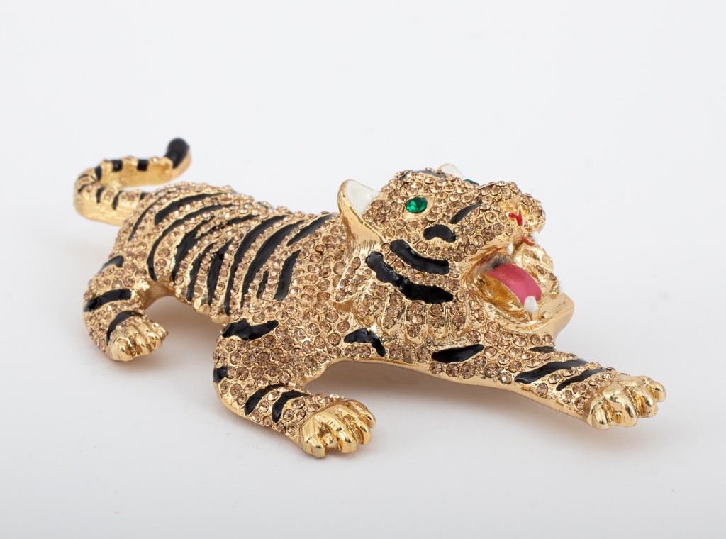 Iris Apfel Rhinestone and Enamel Tiger Brooch (1 of 6)