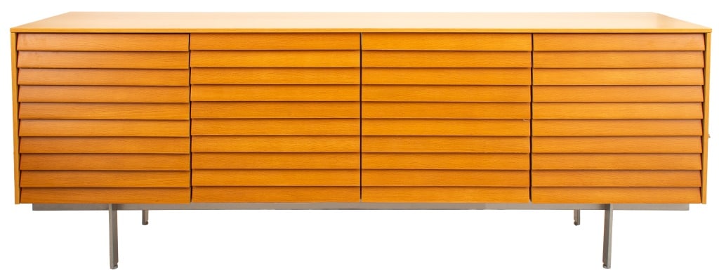 Terence Woodgate for Punt Mobles "Sussex" Credenza: Terence Woodgate for Punt Mobles "Sussex" Sideboard, oak slat-face doors with chrome legs, "Punt Mobles" label to reverse. 29" H x 80" W x 19" D. Provenance: From a Sutton Place Estate. Keywords: Furn