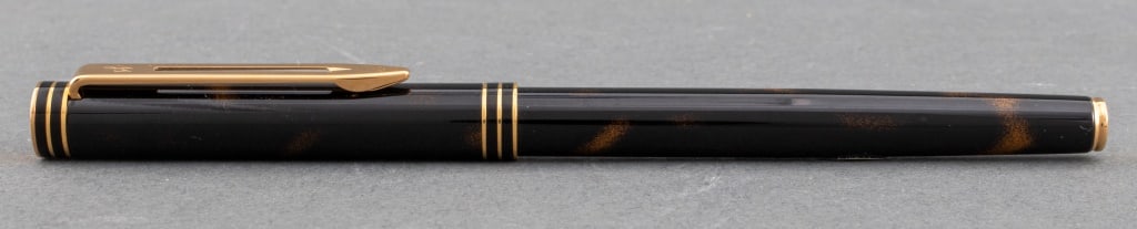 Waterman 18K Yellow Gold Nib Fountain Pen (1 of 10)