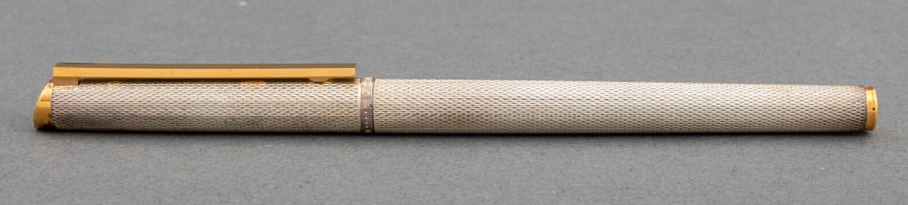Dunhill Gemline 14K Gold Nib Fountain Pen (1 of 9)