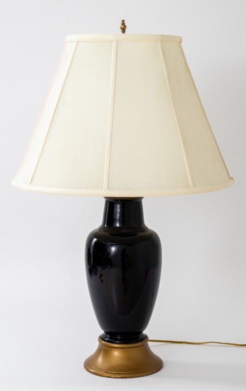 Vasiform Black Ceramic Lamp (1 of 7)