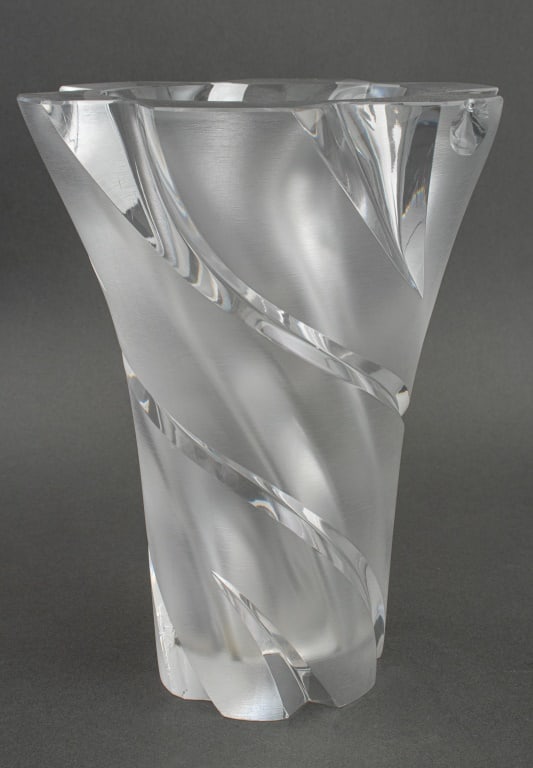 Lalique Crystal "Narcisse" Frosted Flower Vase (1 of 5)