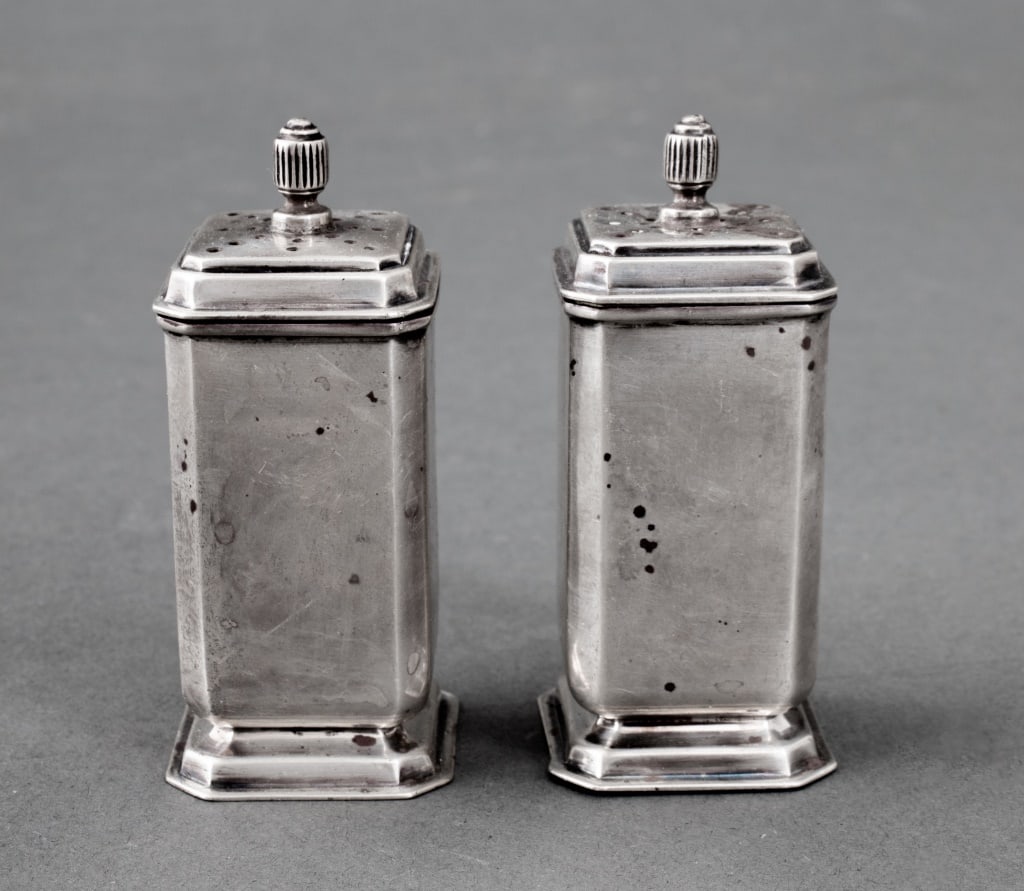 Mappin & Webb Ltd Sterling Salt and Pepper Shakers (1 of 5)