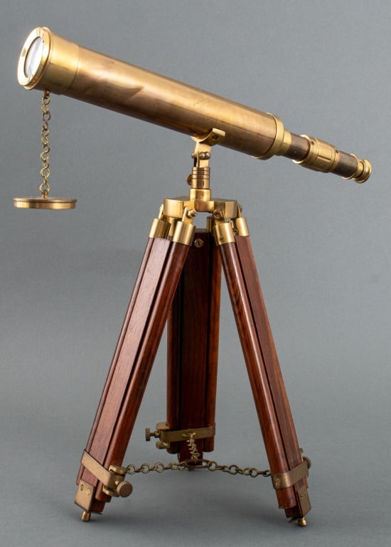 Brass Tabletop Telescope (1 of 7)