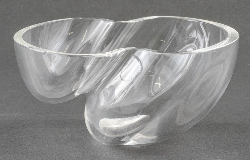 Steuben Art Glass Ornamental Bowl (1 of 10)