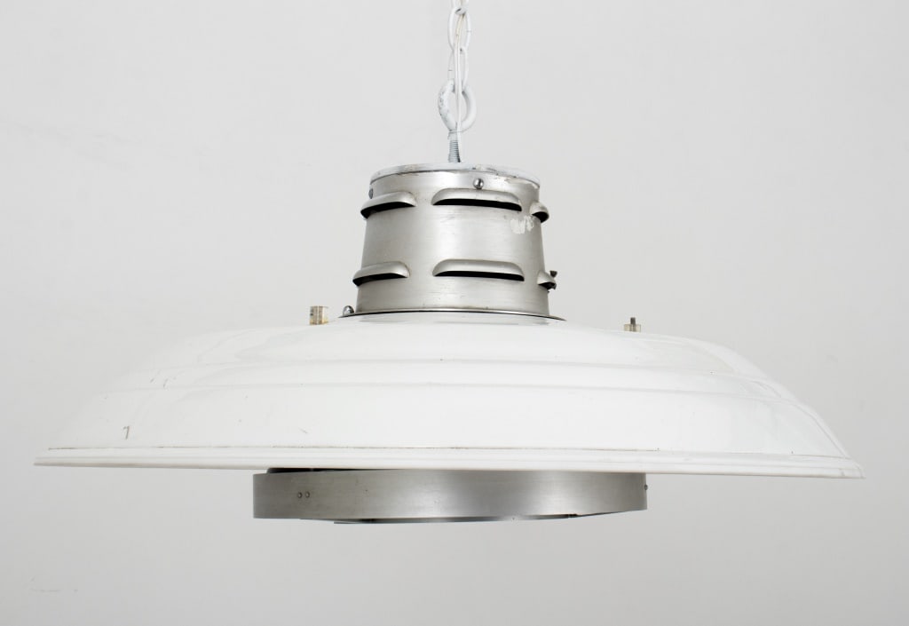 American Modernist Saucer Pendant Light: American Modernist Saucer Pendant Light, white and aluminum, with Wilmot Castle label. 6" H x 26" Diameter. Provenance: From a New York City Collection. Keywords: Lighting, Chandelier, Hanging ceiling