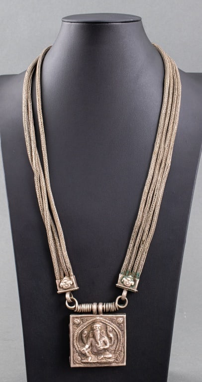 Indian Silver Lord Ganesh Pendant Necklace (1 of 9)