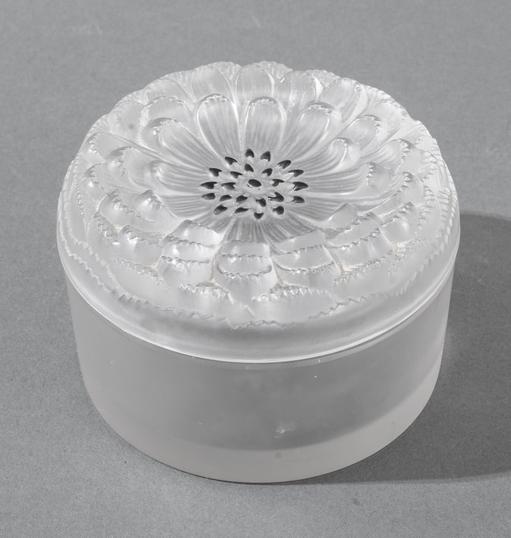 Rene Lalique "Dahlia" Crystal Boite de Toilette: Rene Lalique (French, 1860-1947) "Dahlia" Crystal Boite de Toilette, Model 619, signed "Lalique France" to underside. 2.25" H x 3.5" Diameter. Provenance: Property from a 910 5th Avenue Estate. Keywor