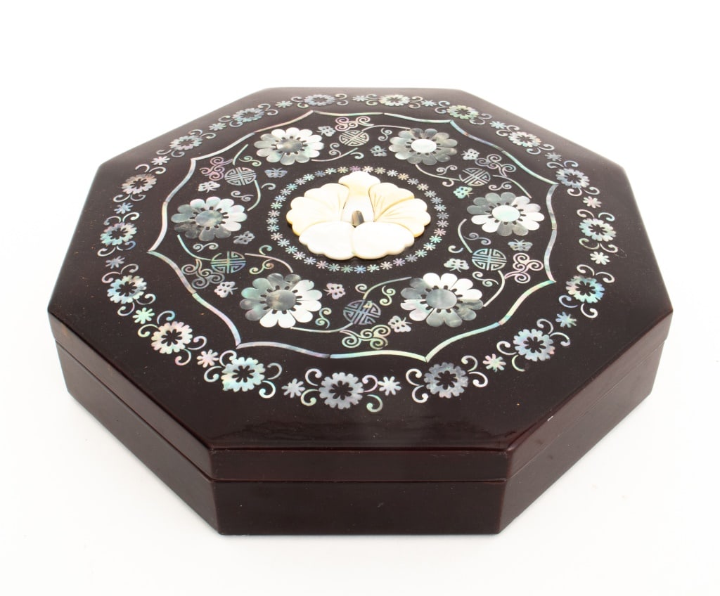 Korean Black Lacquered Octagonal Jewelry Box (1 of 6)