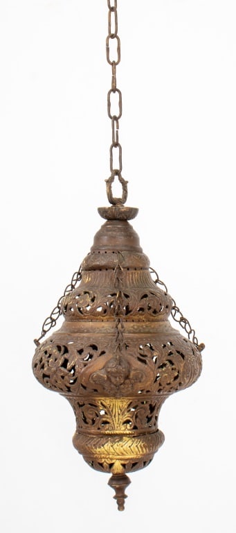 Arts & Crafts Bronze Tabletop Oil Lamp (1 of 4)