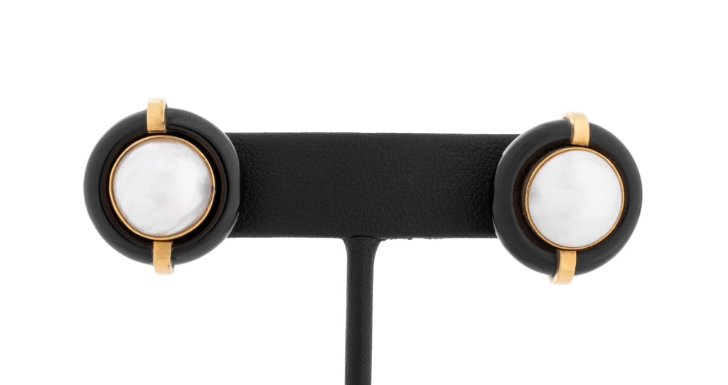 14K Yellow Gold Onyx & Mabe Pearl Circle Earrings (1 of 4)