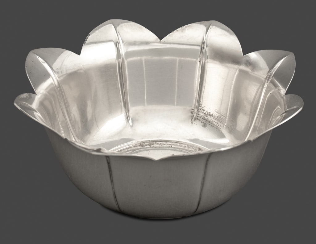Tiffany & Co. Makers Sterling Silver Flower Bowl (1 of 6)