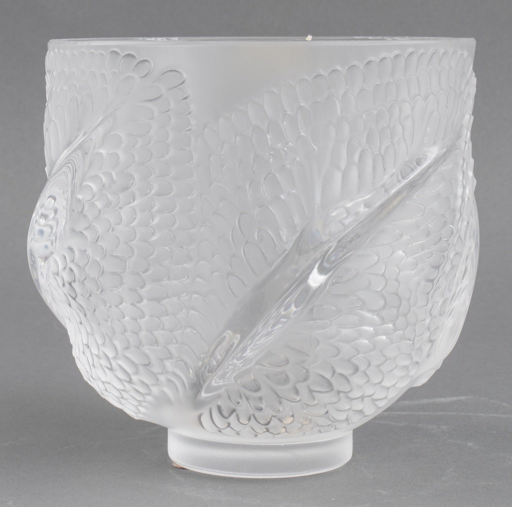 Lalique "Andromeda" Frosted Crystal Vase (1 of 12)
