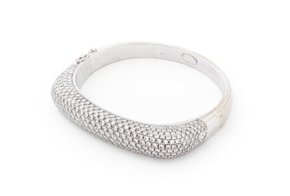 18K White Gold Pave Diamond Bangle