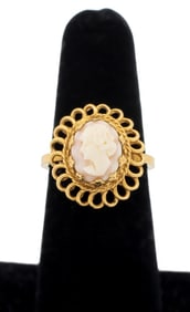 14K Yellow Gold Conch Cameo Semi-Bezel Ring